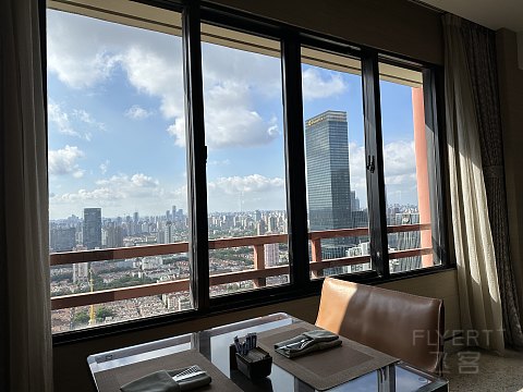 岁月的痕迹 华贵的气息 | 上海波特曼丽思卡尔顿 开放式客房