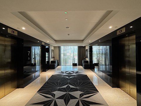 躺着看古城日落 - 爱沙尼亚塔林公园希尔顿 Hilton Tallinn Park