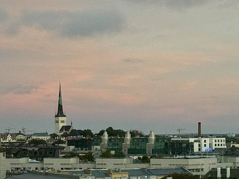 躺着看古城日落 - 爱沙尼亚塔林公园希尔顿 Hilton Tallinn Park