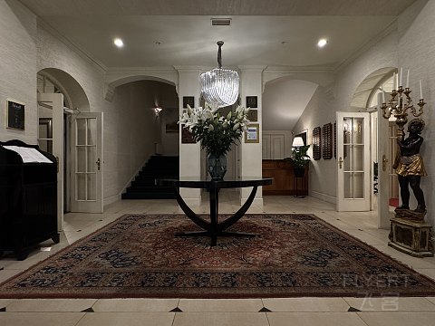石板路上的小酒店 - 可能是茶馆首发之Grand Palace Hotel Riga