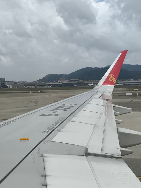 深航全新21N, 深沪航线深航初体验。-深圳航空 ZH9503 空客A321neo SZX-SHA 经济舱