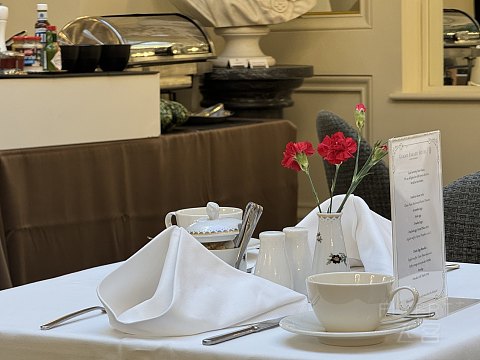 石板路上的小酒店 - 可能是茶馆首发之Grand Palace Hotel Riga