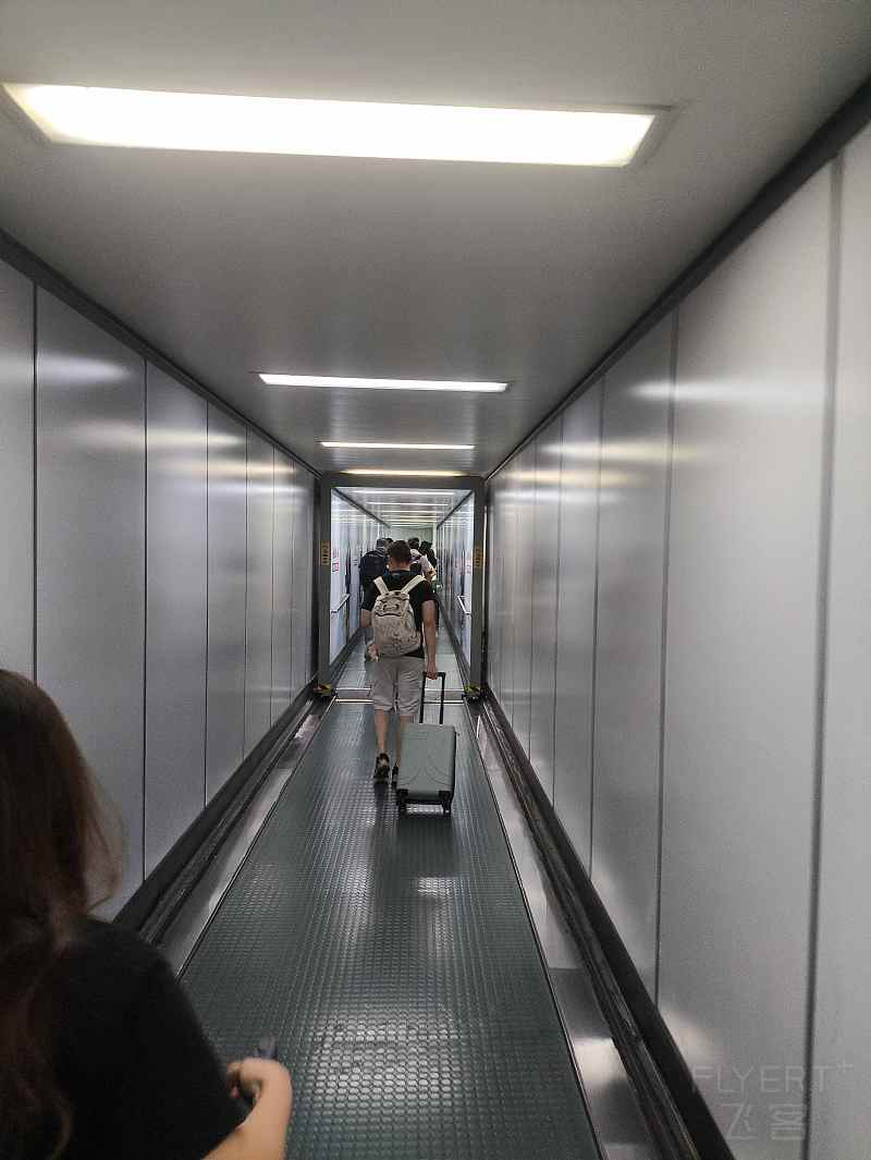 154545A5BjUz0ullqaDBkk.jpg