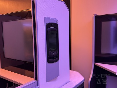 日本航空777-300ER商务舱测评：云端上的日式精致与舒适