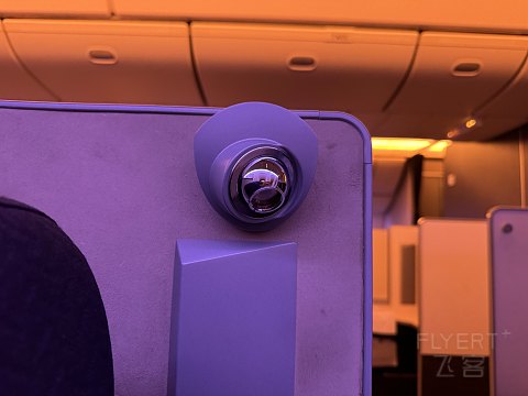 日本航空777-300ER商务舱测评：云端上的日式精致与舒适