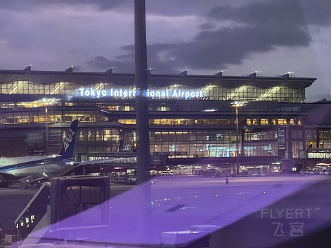 日本航空777-300ER商务舱测评：云端上的日式精致与舒适