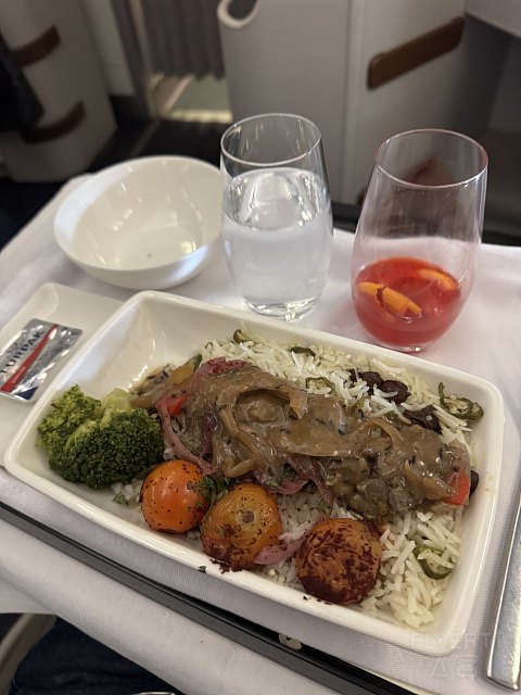菲律宾航空商务舱 MNL-RUH-MNL-PVG