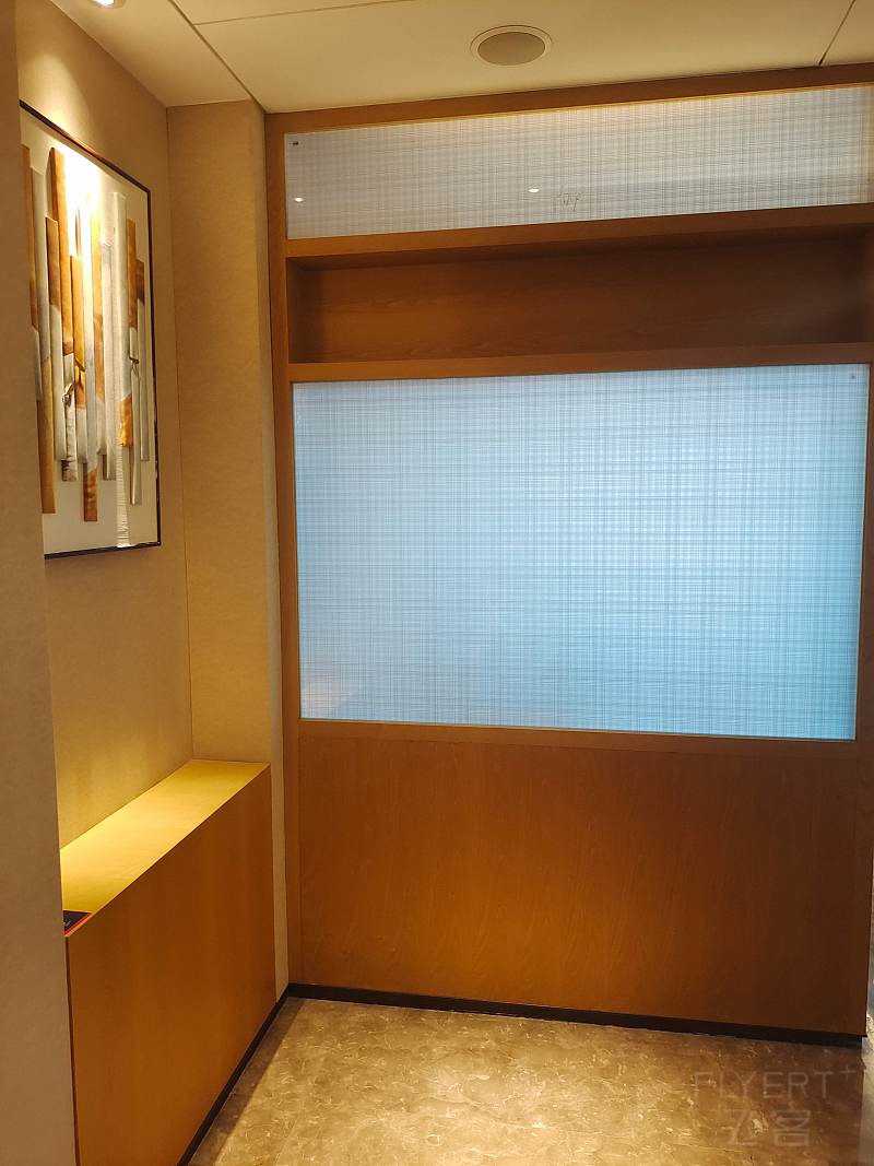 165833KmVvRY5GXP7Iqb3L.jpg