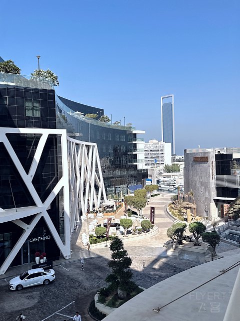 沙漠中的当代奢华语法：阿布扎比艾迪逊酒店入住报告