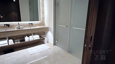 沙漠中的当代奢华语法：阿布扎比艾迪逊酒店入住报告