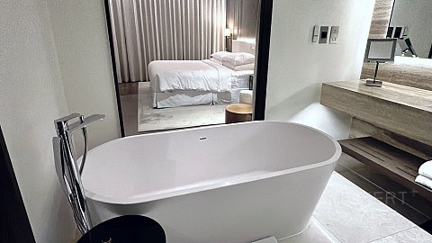 沙漠中的当代奢华语法：阿布扎比艾迪逊酒店入住报告