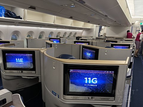 南廉航还是南怜航-中国南方航空CZ674伦敦希斯罗北京大兴商务舱体验