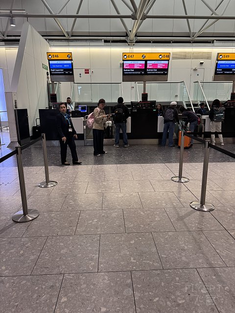 南廉航还是南怜航-中国南方航空CZ674伦敦希斯罗北京大兴商务舱体验