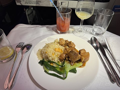 南廉航还是南怜航-中国南方航空CZ674伦敦希斯罗北京大兴商务舱体验