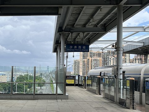 大江大河大武汉，好山好水好中转｜CA8233武汉天河-深圳宝安向着台风大胆飞