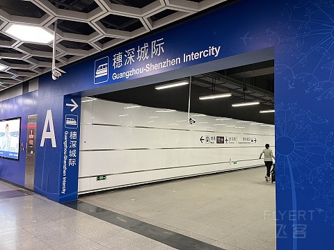 大江大河大武汉，好山好水好中转｜CA8233武汉天河-深圳宝安向着台风大胆飞