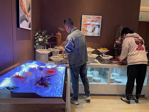 #看图说话# 中卫希尔顿花园 #论坛首发#