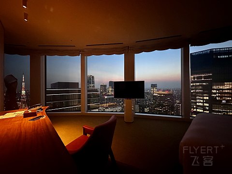 和纸光影，侘寂之心：东京安达仕豪华铁塔景观房
