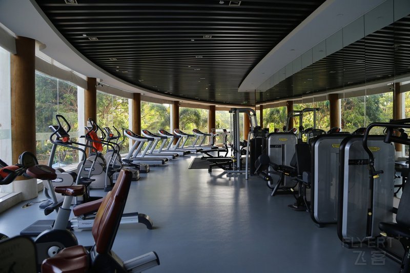 Sanya--InterContinental Sanya Haitang Bay Resort Gym (2).JPG