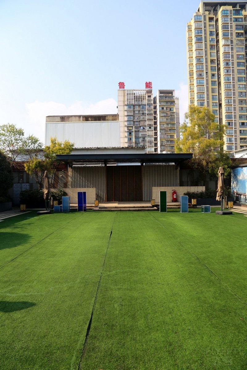 宜宾--Crowne Plaza Yibin Outdoor Garden (6).JPG