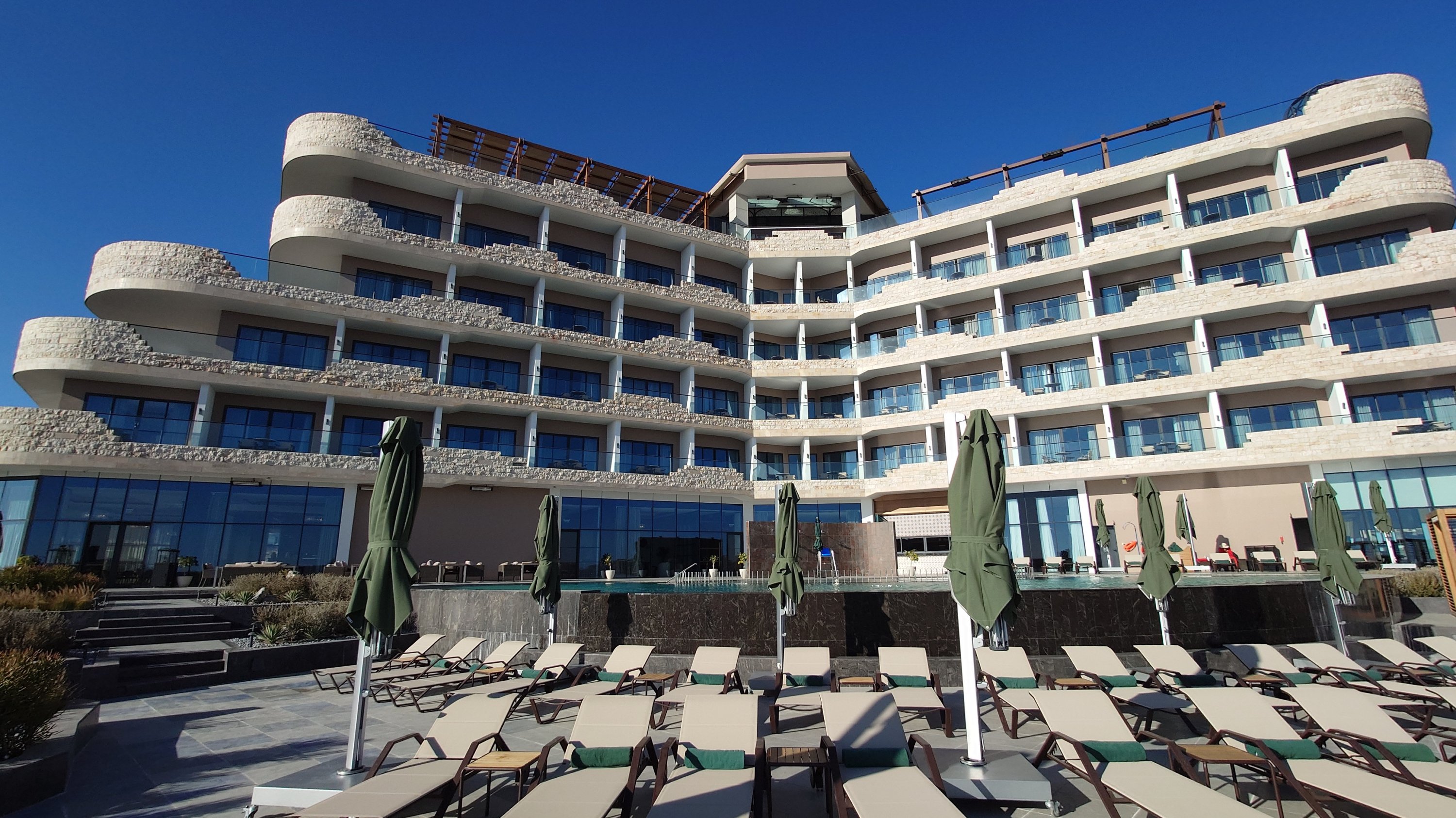 ۷壬ж׼ӢϸȼپƵ꣬׷ɽHotel Indigo Jabal Akhdar