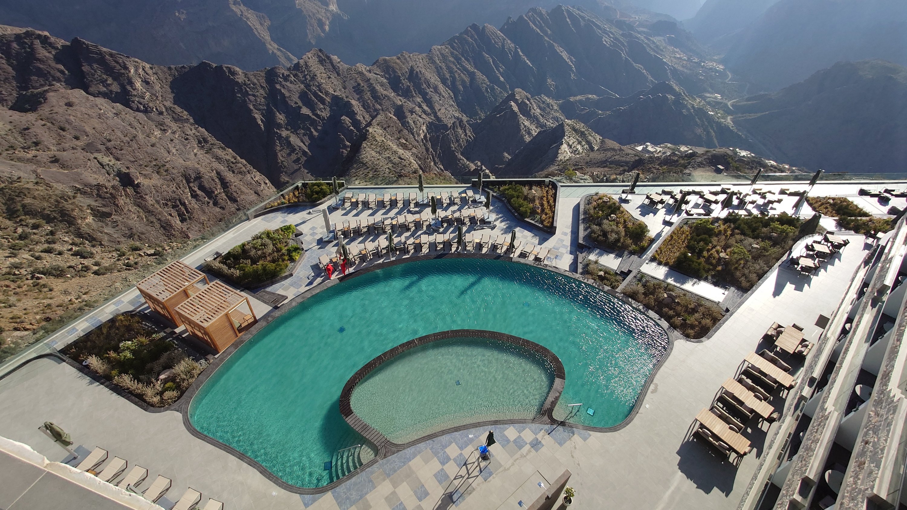 ۷壬ж׼ӢϸȼپƵ꣬׷ɽHotel Indigo Jabal Akhdar