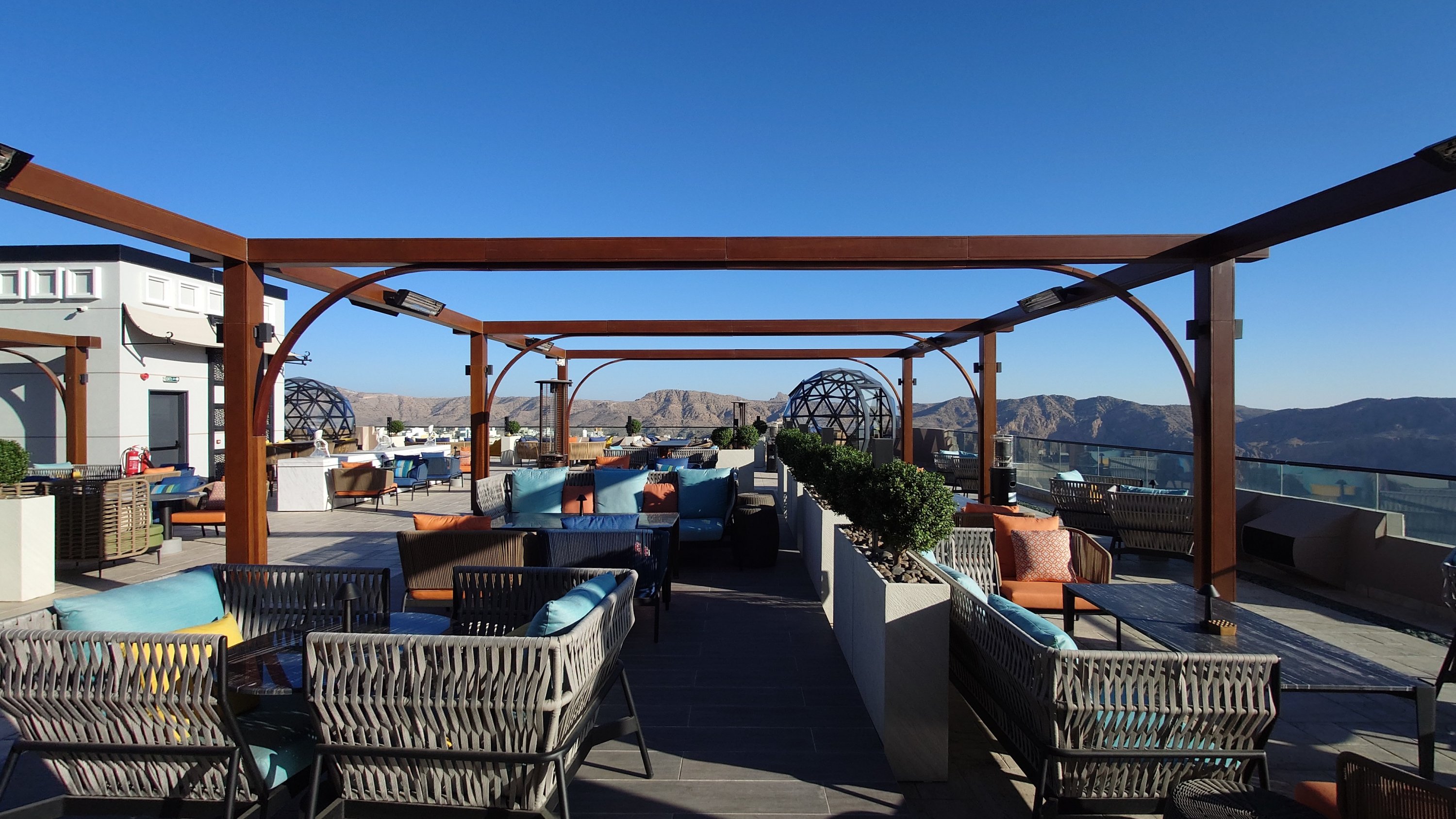 ۷壬ж׼ӢϸȼپƵ꣬׷ɽHotel Indigo Jabal Akhdar