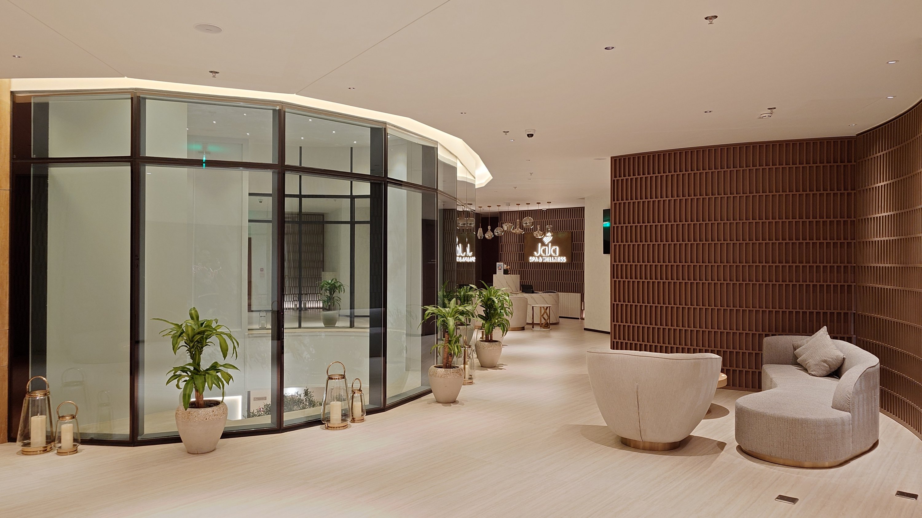 ۷壬ж׼ӢϸȼپƵ꣬׷ɽHotel Indigo Jabal Akhdar