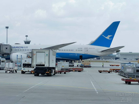 #春启新程#厦航MF847厦门—吉隆坡Dreamliner头等舱品质之旅