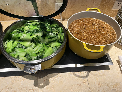 上海：淳大万丽酒店：升了套房，虽有点老旧但总体舒服