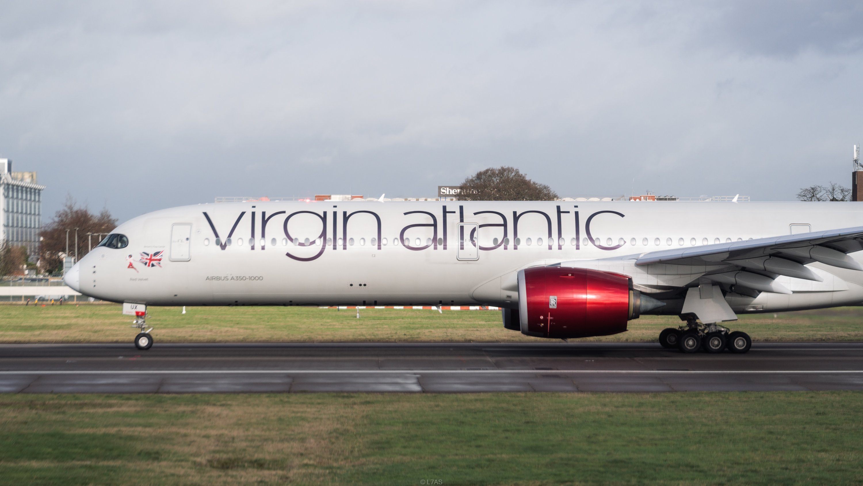 һͷȲѲ | ̩ | B77W޼ͷȲ | LHR - HKG | б
