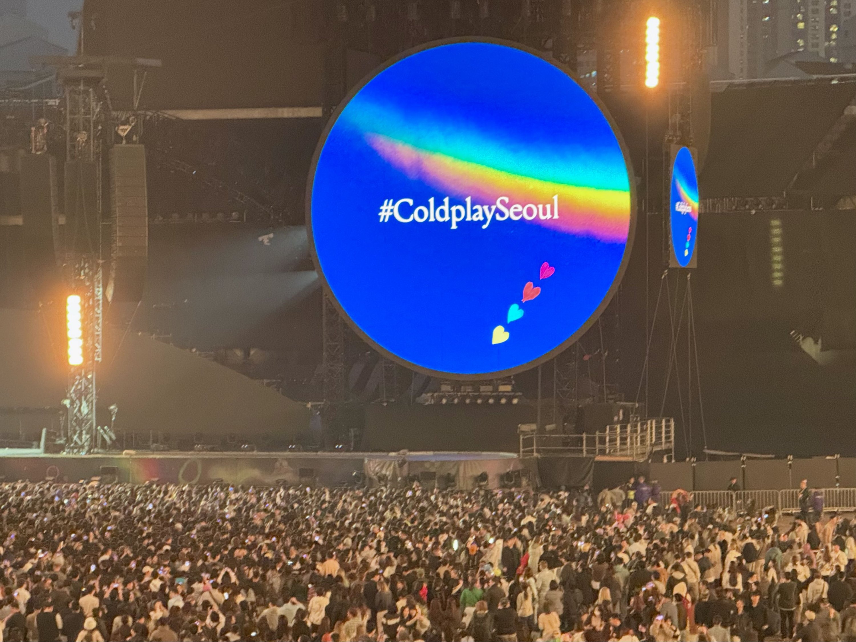 ΪColdplayݳᣬ׶׶վ꿸ϲǾƵס
