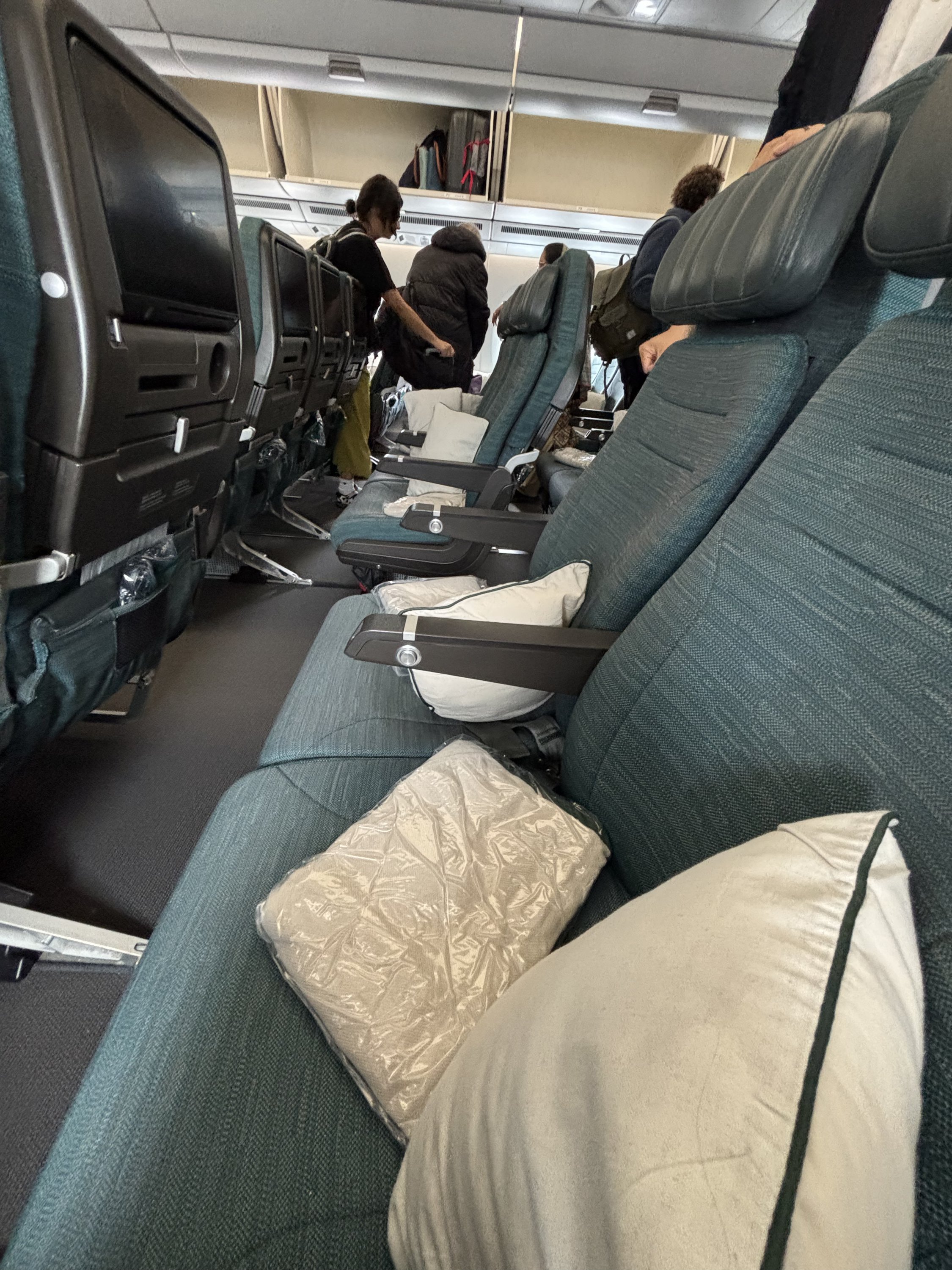̩A350-1000 òգYYZ - HKG - PVG б