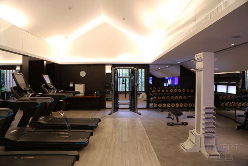 桐庐--Conrad Hangzhou Tonglu Resort Fitness Center (6).JPG