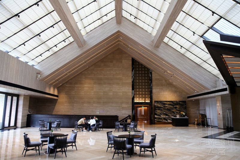 桐庐--Conrad Hangzhou Tonglu Resort Lobby (1).JPG