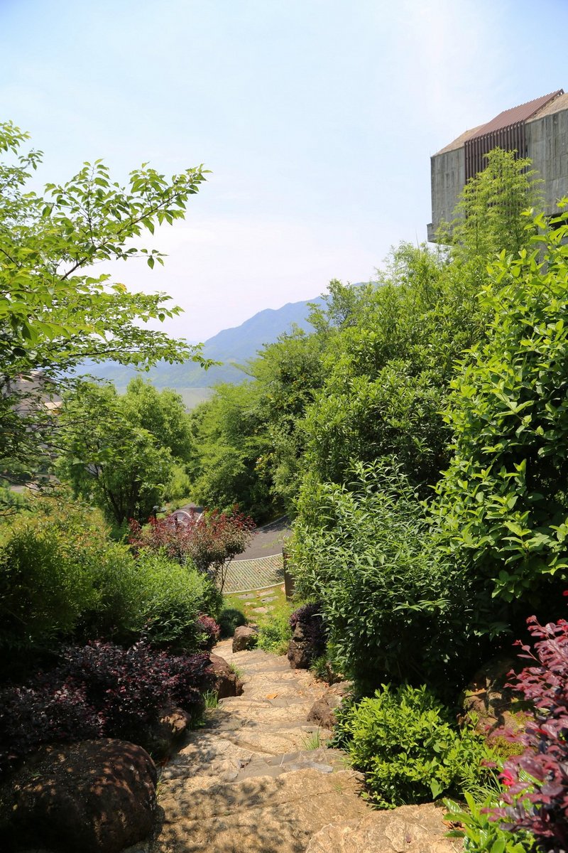 桐庐--Conrad Hangzhou Tonglu Resort Outdoor Garden (40).JPG