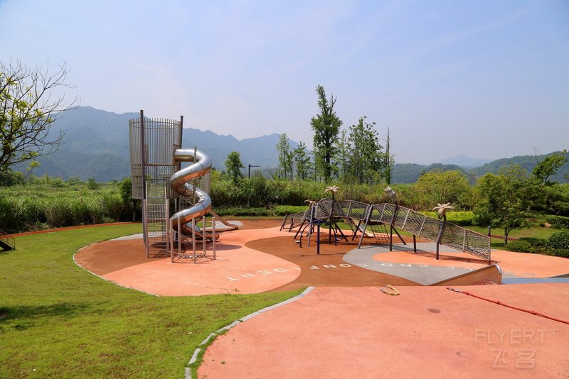 桐庐--Conrad Hangzhou Tonglu Resort Outdoor Garden (28).JPG
