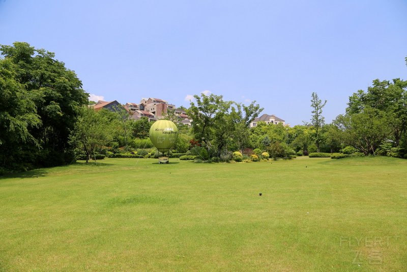 桐庐--Conrad Hangzhou Tonglu Resort Outdoor Garden (26).JPG