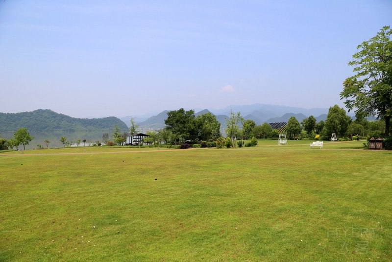 桐庐--Conrad Hangzhou Tonglu Resort Outdoor Garden (25).JPG