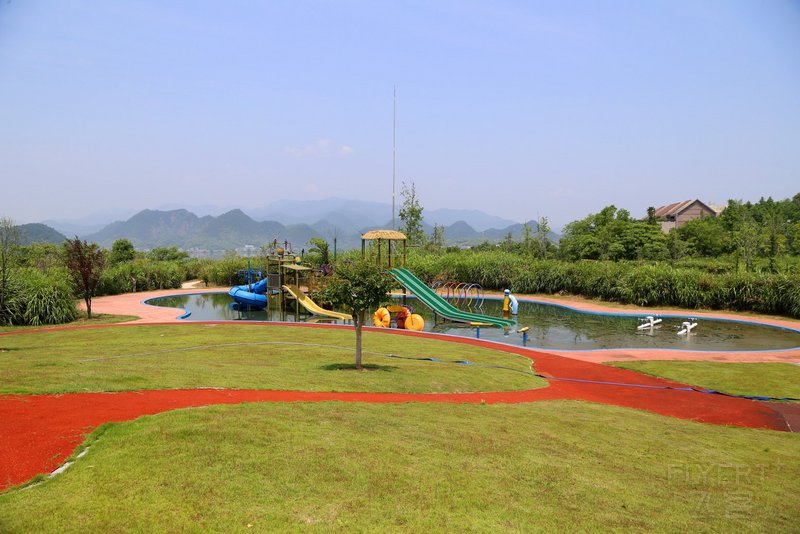 桐庐--Conrad Hangzhou Tonglu Resort Outdoor Garden (27).JPG