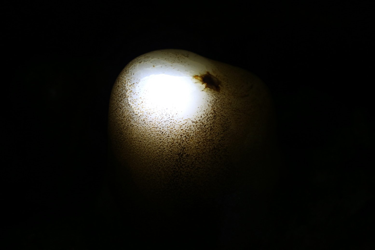 ڽ˼٣Ӳܺã覴  ޵ıʯ