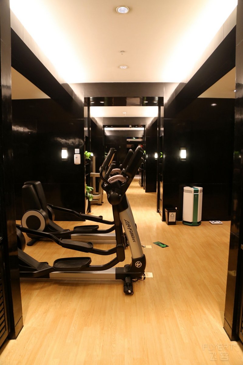 Beijing--The Ritz Carlton Beijing Financial Street Fitness Center Gym (6).JPG