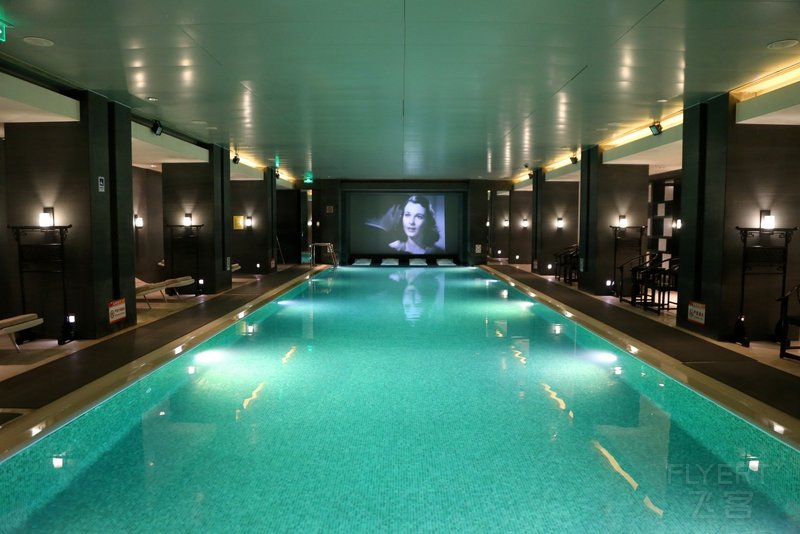 Beijing--The Ritz Carlton Beijing Financial Street Fitness Center Pool (1).JPG