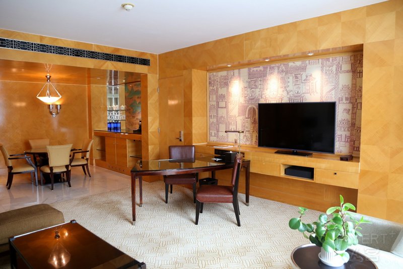 Beijing--The Ritz Carlton Beijing Financial Street Suite (4).JPG