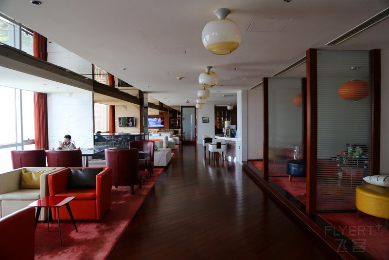 Beijing--Renaissance Beijing Capital Hotel Club Lounge (4).JPG