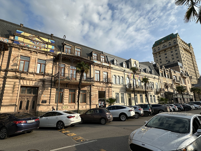 56 - city.jpg 56 - city.jpg