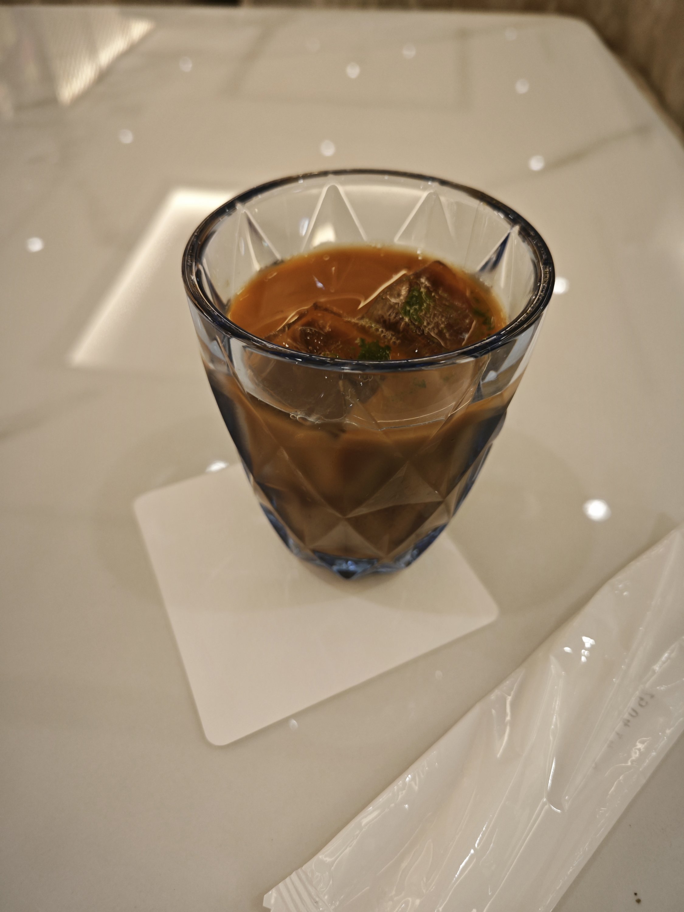 Ƿ飺NGO-вʻCoral LoungeС