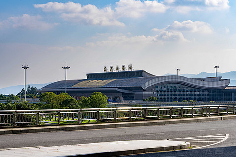 黄昏启程的探索之旅 | MU5175 南昌—北京大兴 A320经济舱飞行体验
