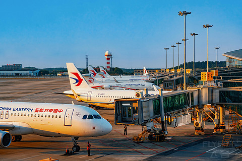 黄昏启程的探索之旅 | MU5175 南昌—北京大兴 A320经济舱飞行体验