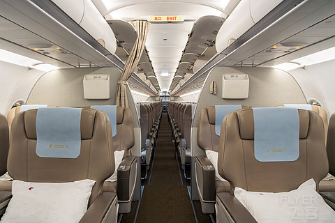 黄昏启程的探索之旅 | MU5175 南昌—北京大兴 A320经济舱飞行体验